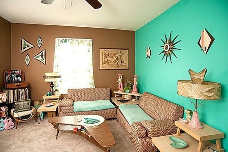 Home-featuring-Mid-Century-modern-furniture-and-decor